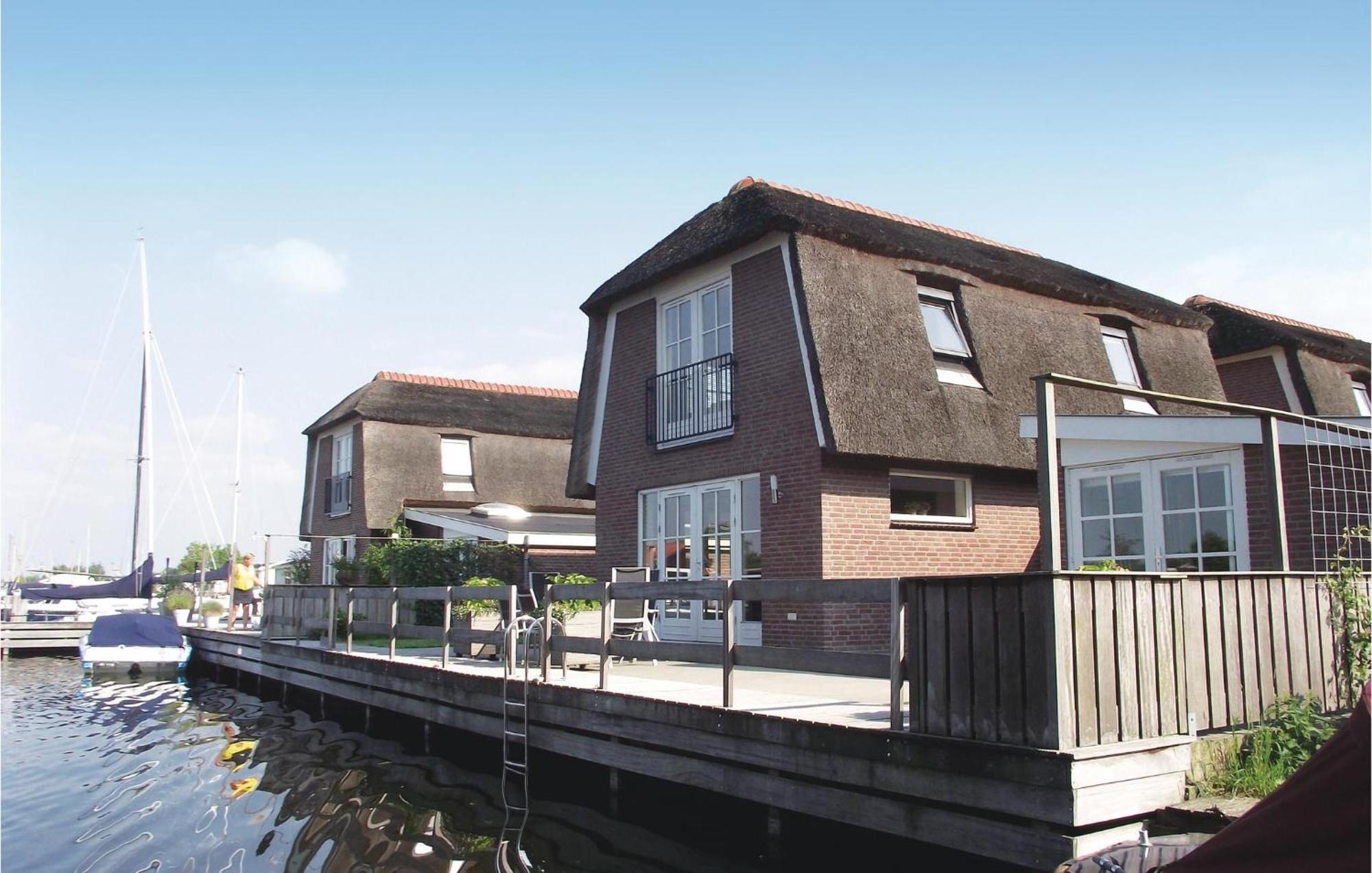 Beautiful Home In Breukelen With Wifi Kültér fotó